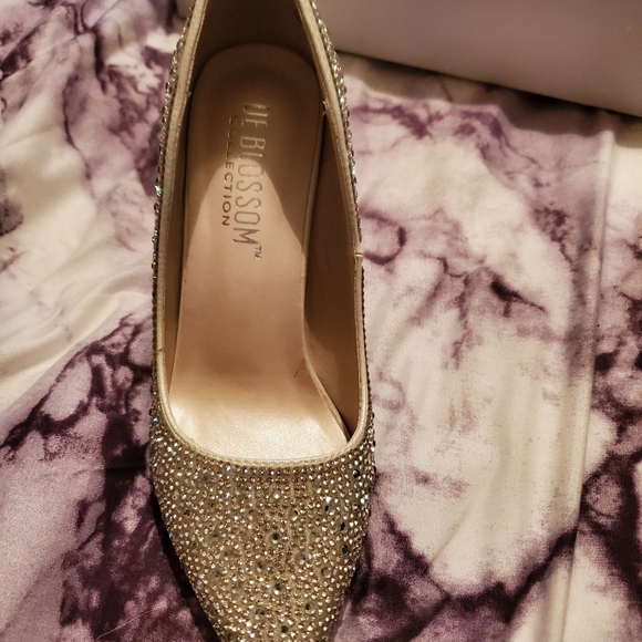 Heels - Picture 3 of 5